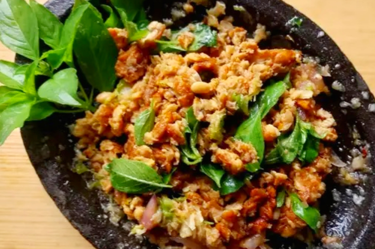 Resep sambal tempe kemangi.