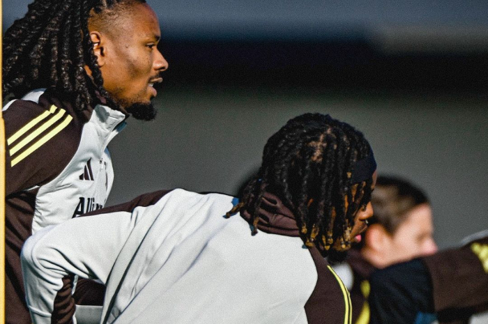 Para pemain Juventus saat berlatih.