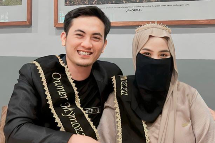Owner Mymozza Muhamad Irwan dan Mardiah