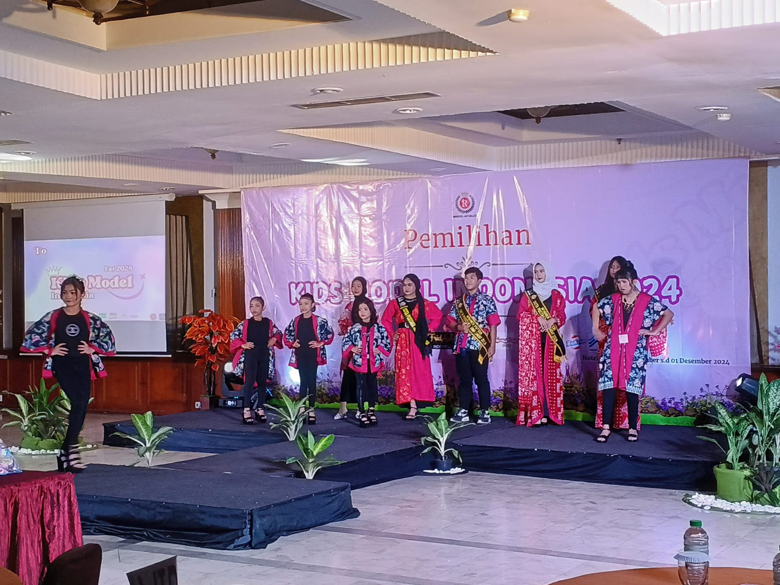 Kids Model Indonesia 2024 yang digelar Romasenta Art Gallery Bogor.