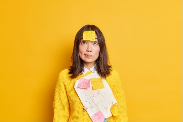 Begini cara mengatasi sering lupa dengan langkah-langkah simple yang bisa kamu lakukan sendiri di rumah.
