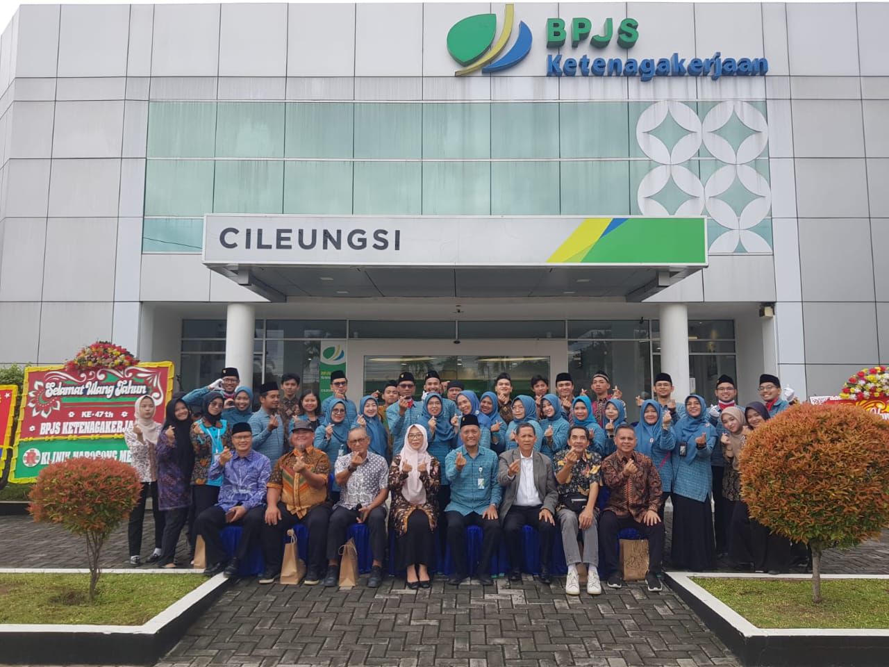 Kantor Cabang BPJS Ketenagakerjaan Bogor Cileungsi, ikut berpartisipasi dalam rangka memperingati serta memeriahkan Hari Ulang Tahun (HUT) ke 47 BPJS Ketenagakerjaan, Kamis (5/12/2024).