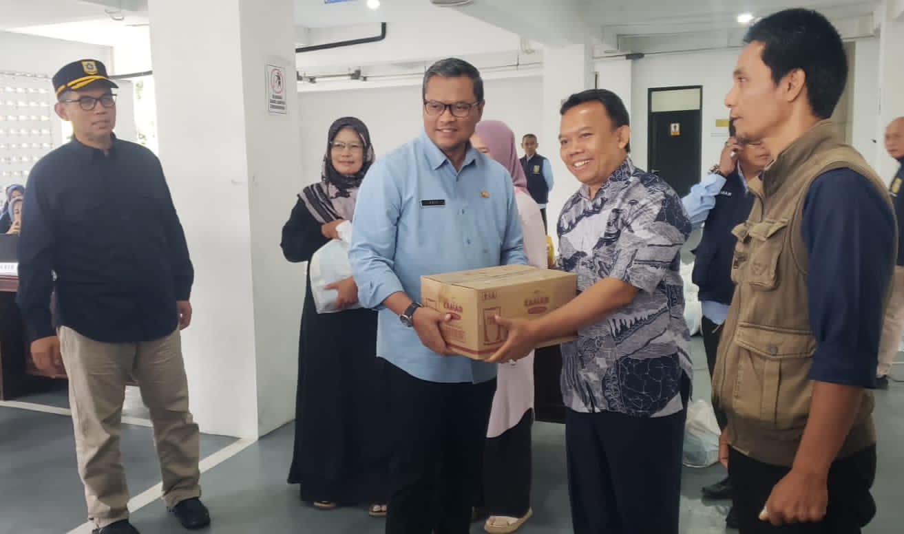 Tekan Inflasi Jelang Nataru, Pemprov Jawa Barat Tebar Ribuan Paket OPADI di Kabupaten Bogor