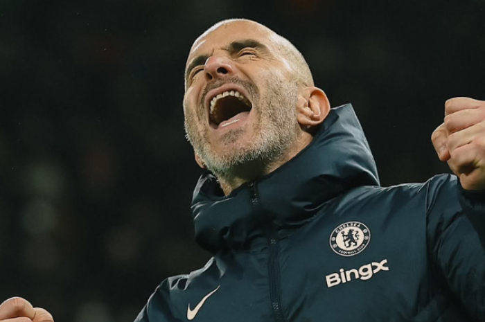 Kemenangan Chelsea atas Tottenham Hotspur semakin dekati puncak klasemen Liga Inggris.