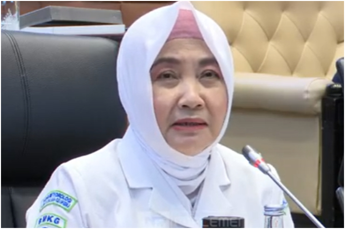 Kepala BMKG Dwikorita Karnawati saat rapat bersama Komisi V DPR RI dan pihak terkait jelang masa libur Natal dan Tahun Baru 2025.