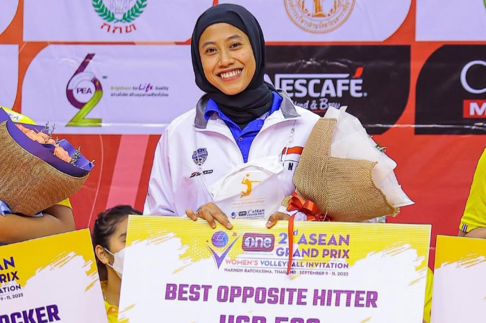 Megawati Hangestri meraih Best Opposite Hitter di Liga Voli Korea Selatan.