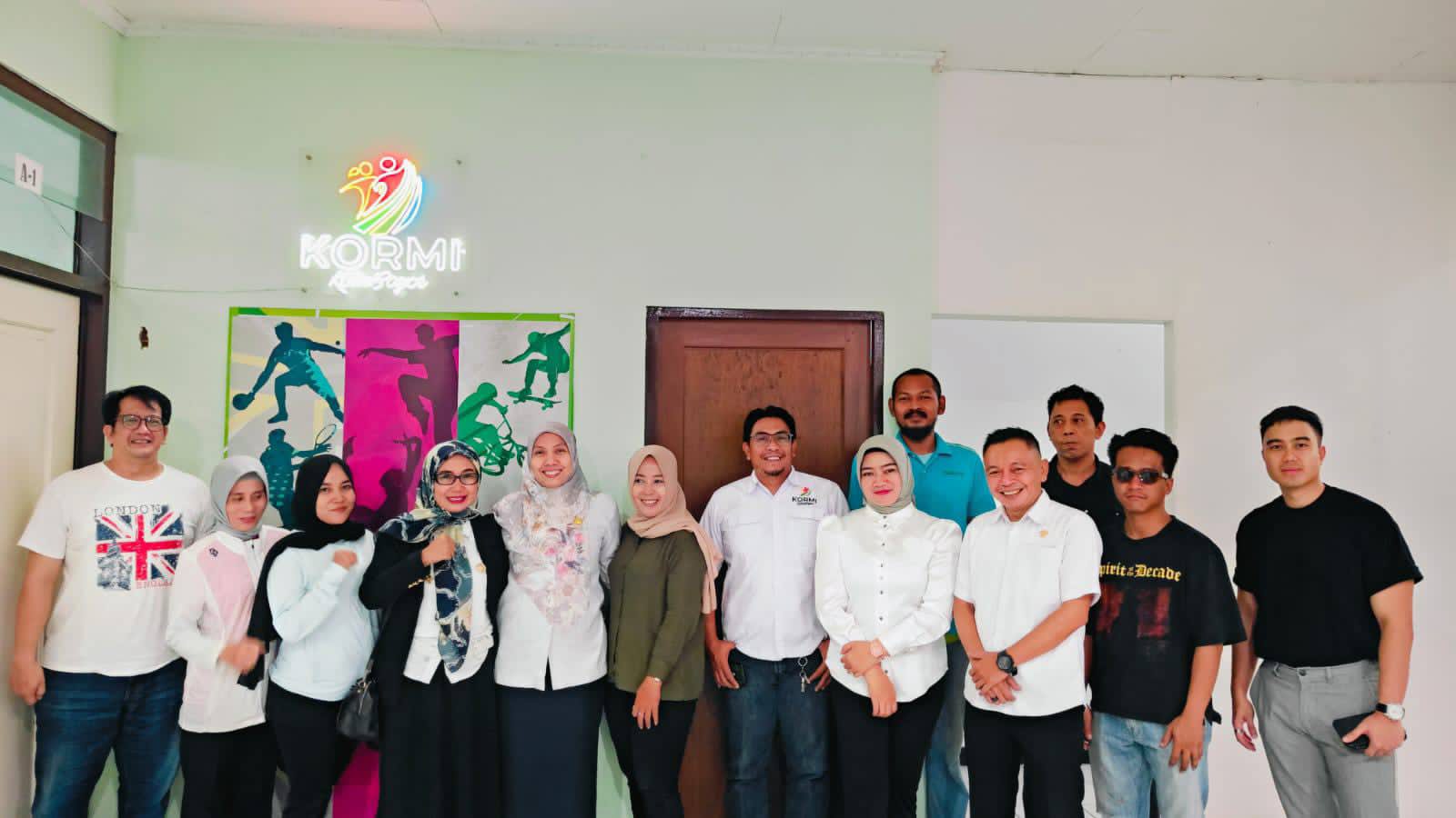Para pengurus KORMI Kota Bogor usai membahas persiapan rapat kerja tahunan.