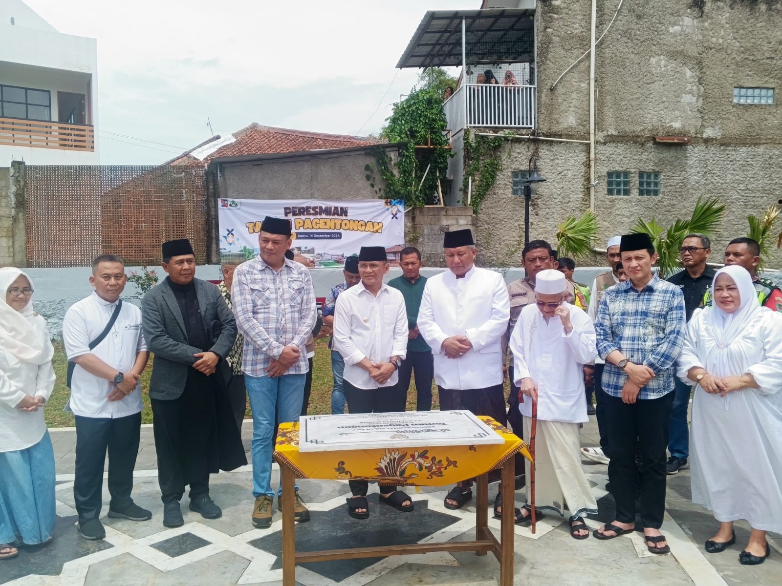 Dinas Perumahan dan Pemukiman (Disperumkim) Kota Bogor meresmikan ruang terbuka hijau (RTH) baru di Kota Bogor. RTH Taman Pagentongan di Kelurahan Loji, Bogor Barat diresmikan pada Sabtu (14/11/2024).