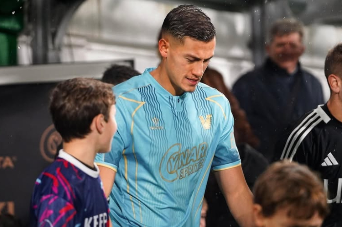 Gol Jay Idzes untuk Venezia hampir mengalahkan Juventus.