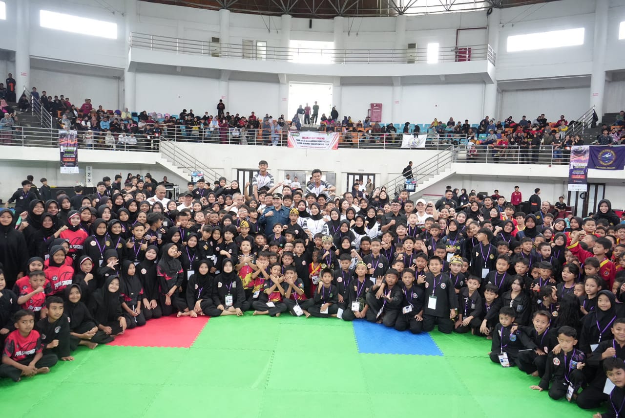 Pembukaan Kejuaraan Pencak Silat Tegar Beriman Championship di Laga Tangkas Stadion Pakansari.