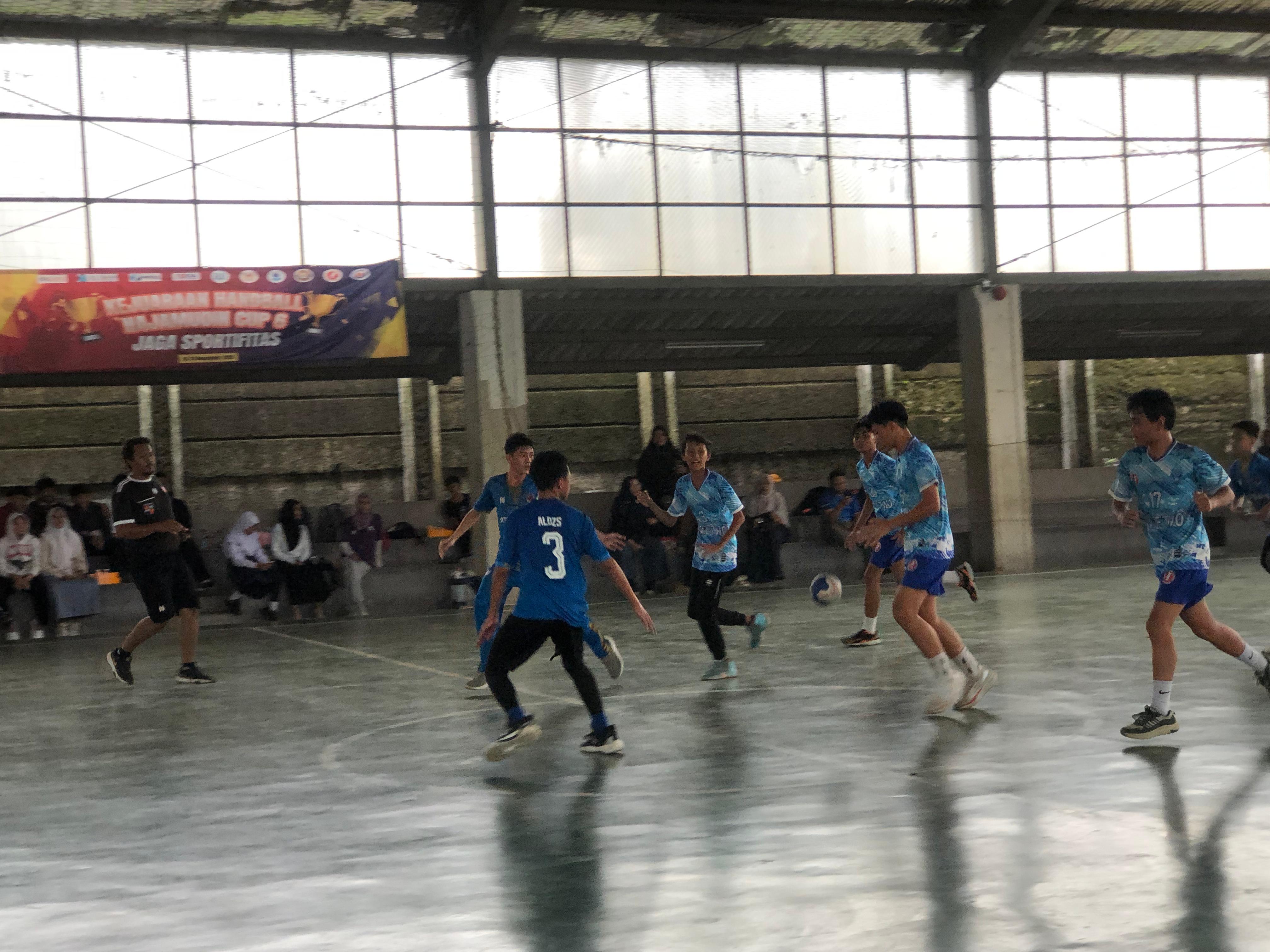Handball Competition Najamudin Cup 6 resmi digelar ABTI Kota Bogor pada, Senin (16/12/2024) di GOR SB Loji, Kecamatan Bogor Barat.