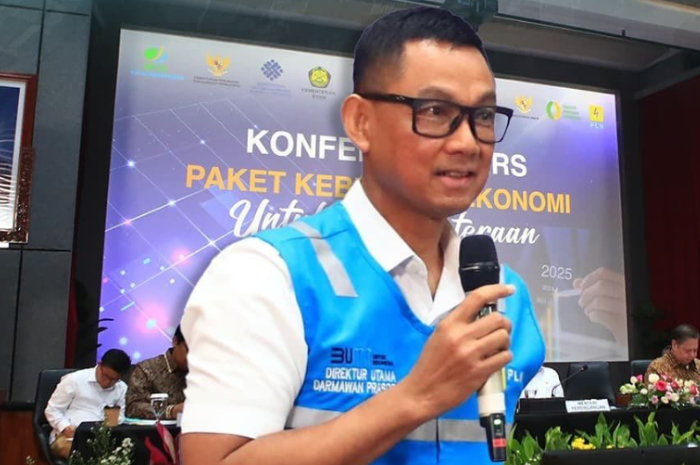 Direktur Utama PLN Darmawan Prasodjo memaparkan program.
