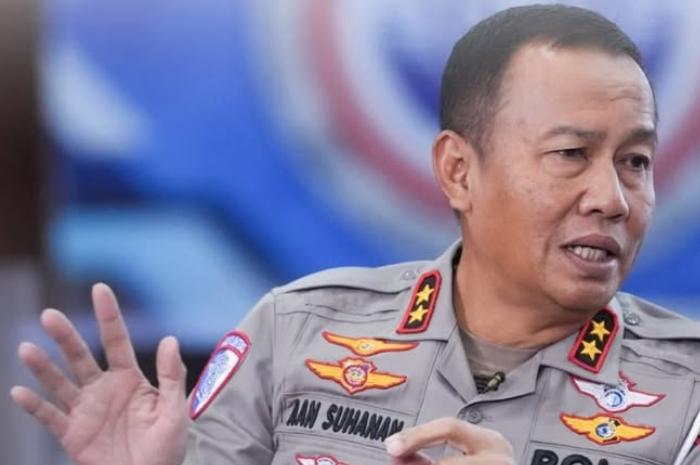 Kakorlantas Polri Irjen Pol, Aan Suhanan saat memberikan keterangan.