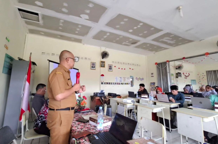 Sejumlah penyelenggara pendidikan non formal bersama Dinas Pendidikan Kabupaten Bogor saat mensosialisasikan Sistem Arkas