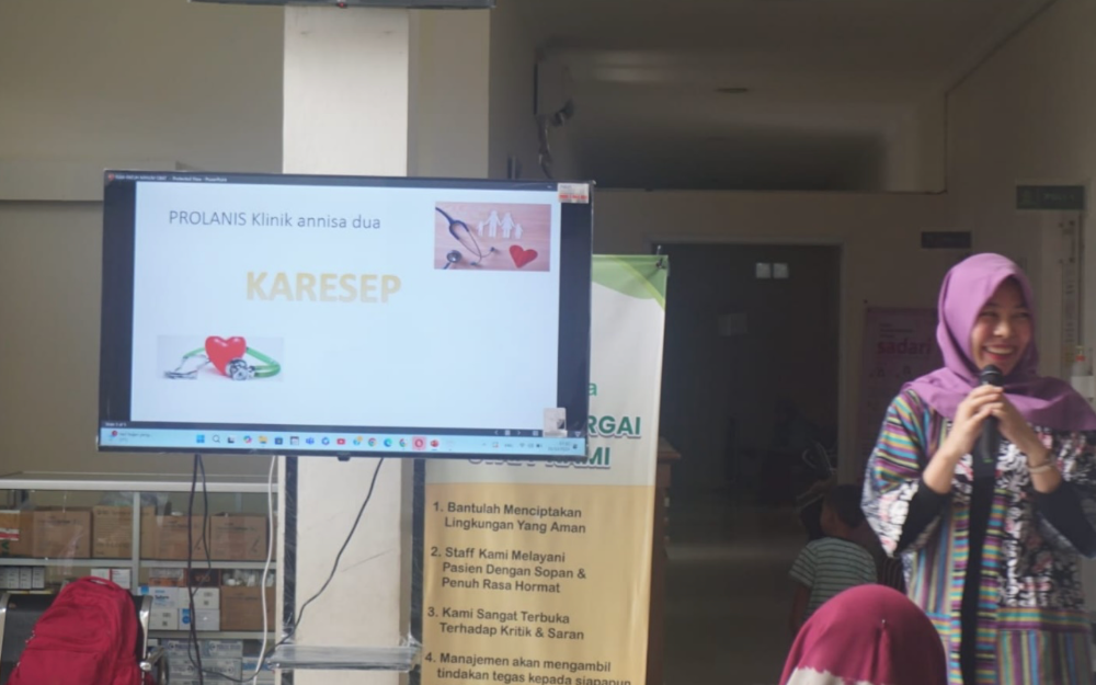 Klinik Annisa Dua Bogor dan FK Universitas Indonesia Lakukan Pengabdian Masyarakat Soal Kepatuhan Minum Obat