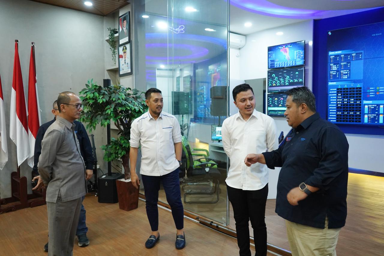 Sidak Komisi II DPRD Kota Bogor ke Perumda Tirta Pakuan dan Perumda PPJ di Blok F Pasar Kebon Kembang.