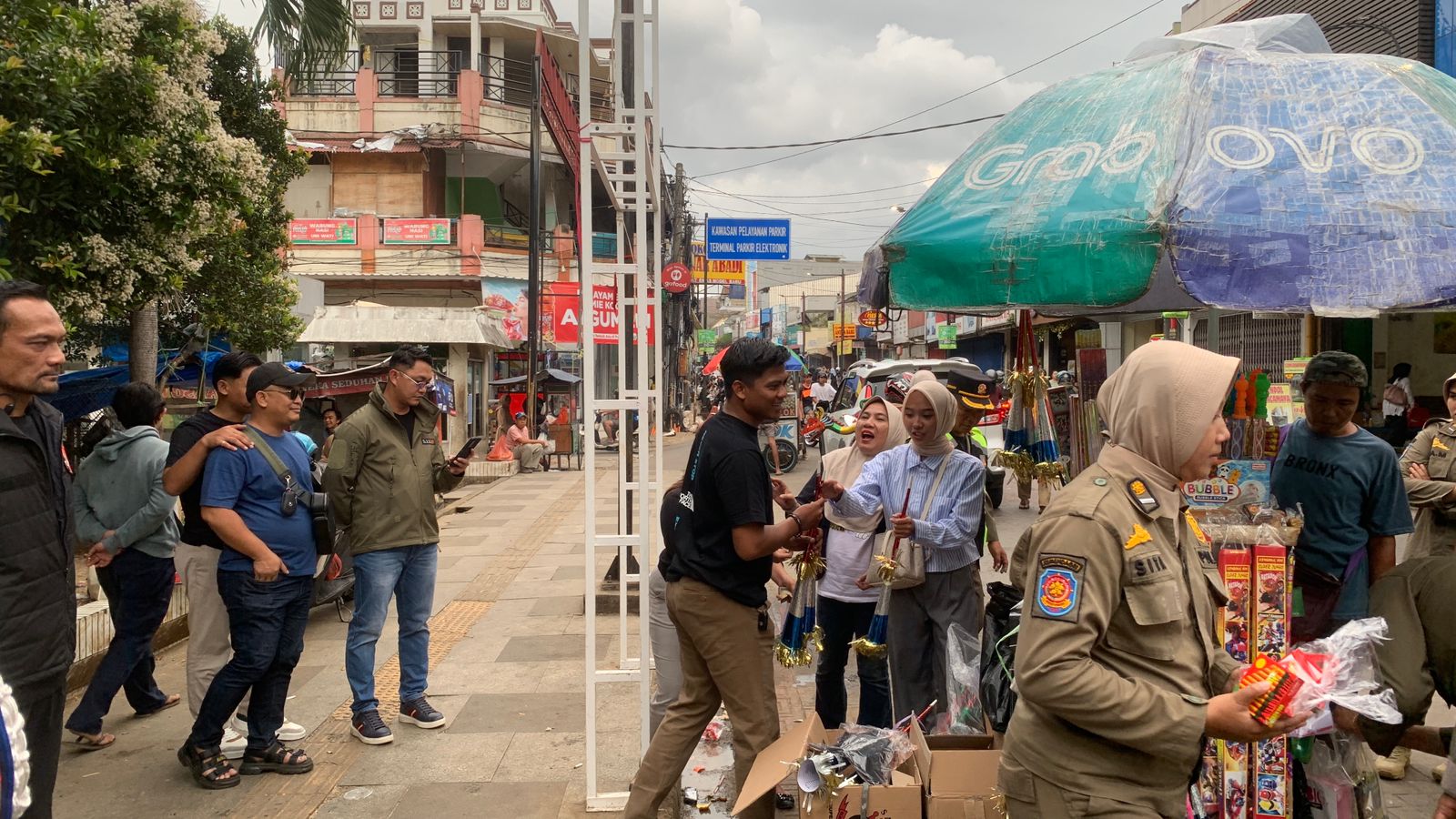 Polresta Bogor Kota gelar operasi razia petasan jelang tahun baru.