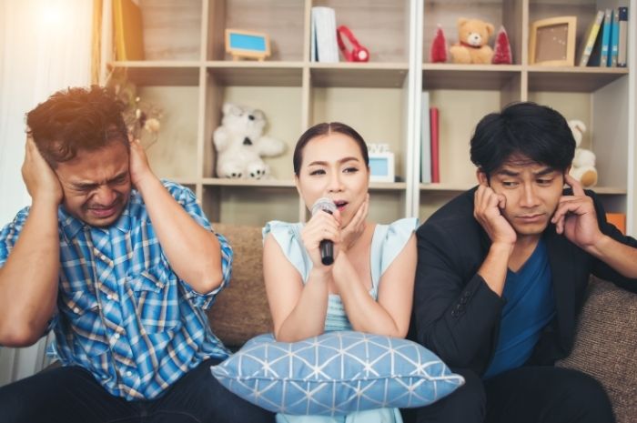 Menurut psikologi, ternyata ini tujuh tipe orang yang kurang disukai introvert, bisa membuat mereka jadi lebih cepat lelah dan cemas.