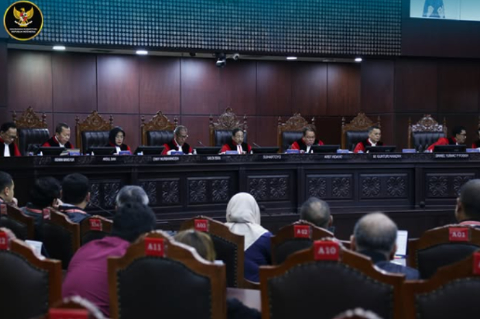 Mahkamah Konstitusi (MK) dalam sidang&nbsp;perkara di&nbsp;Gedung MK, Jakarta, Kamis (2/1/2025).