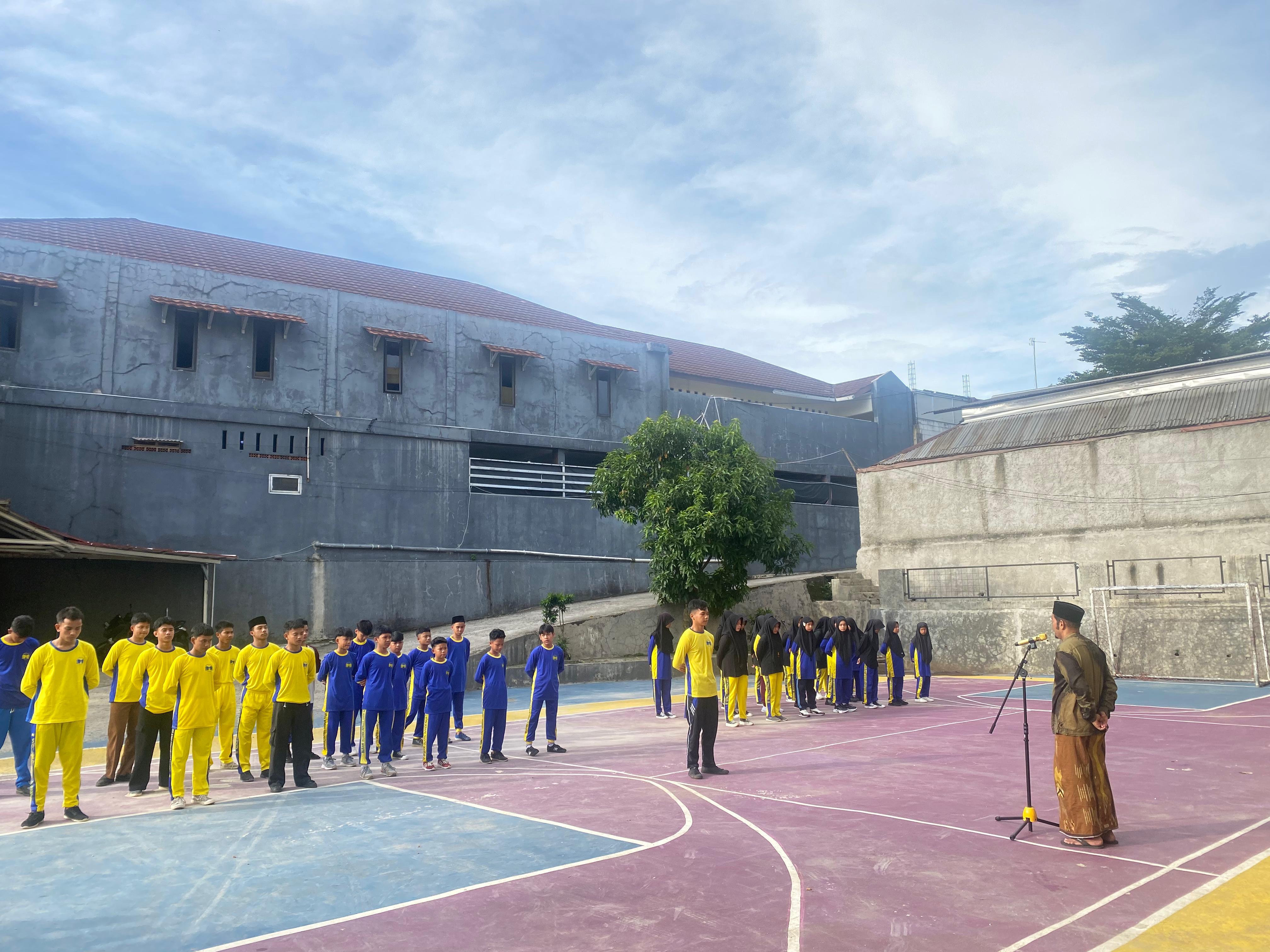 Momen pembukaan kegiatan Upgrading Pengurus Opdis Yayasan Nurani Bogor