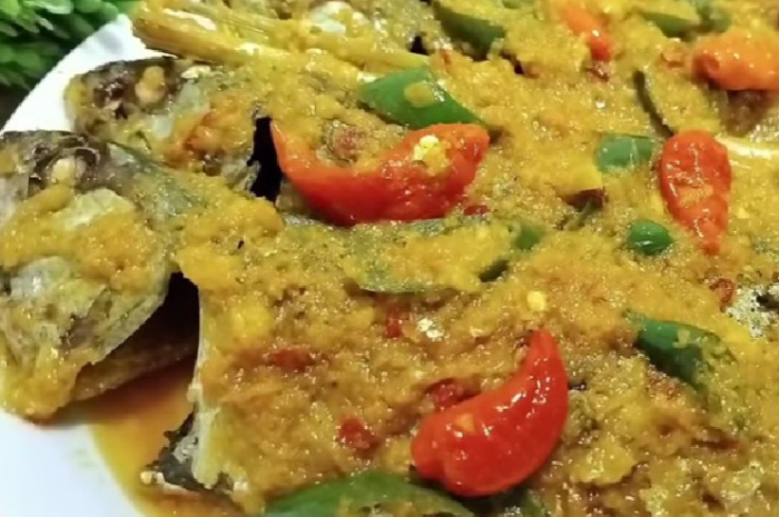 Pesmol Ikan Kembung gampang dibuat dan enak untuk kumpul di Bogor.