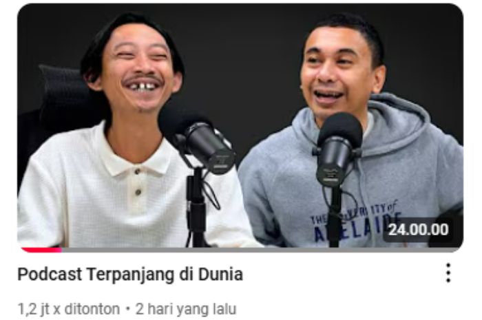 Podcast Terpanjang di Dunia bersama Raditya Dika dan Yono Bakrie.