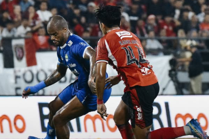 Bali United vs Persib Bandung saat berhadapan di Stadion Kapten I Wayan Dipta, Gianyar, Bali, Selasa (7/1/2025) malam.