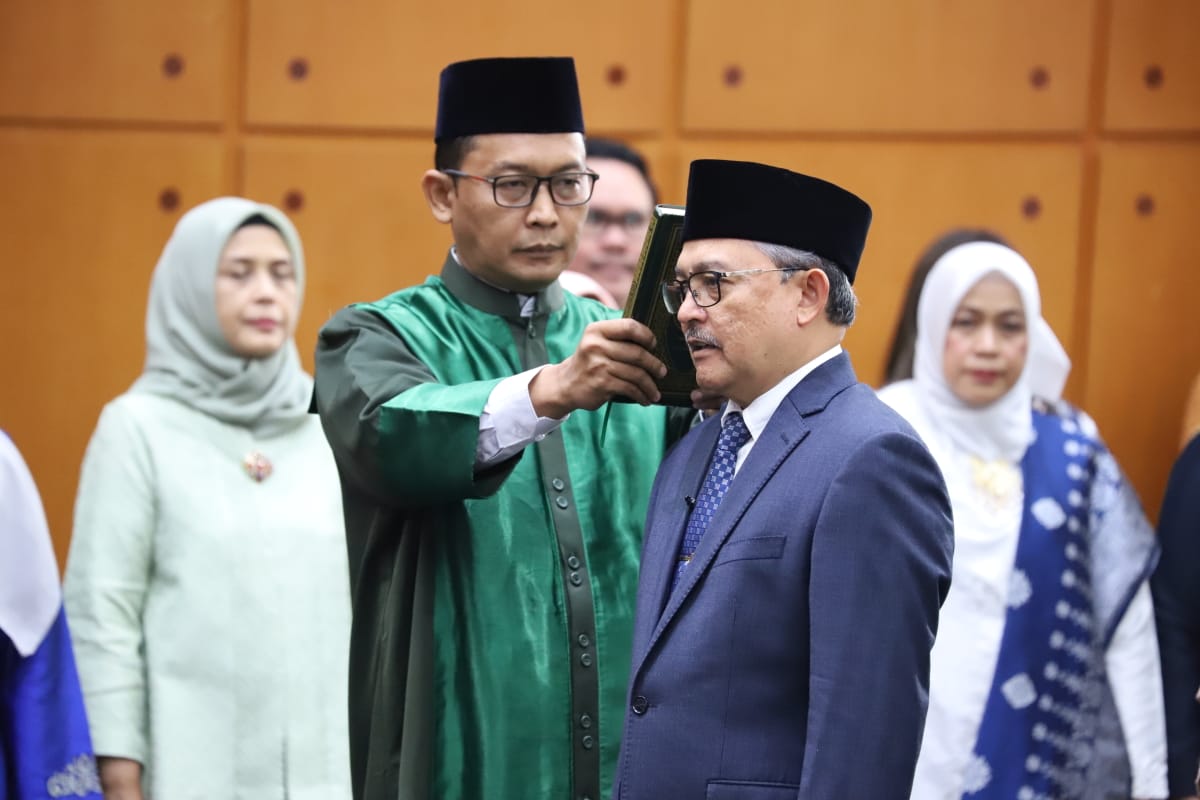 E. Aminudin Aziz resmi dilantik sebagai Kepala Perpusnas.