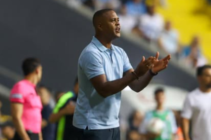 Patrick Kluivert resmi menjadi pelatih Timnas Indonesia.
