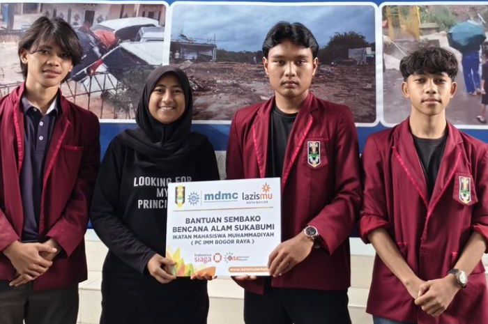 PC IMM Bogor bantu para korban bencana alam di Sukabumi.