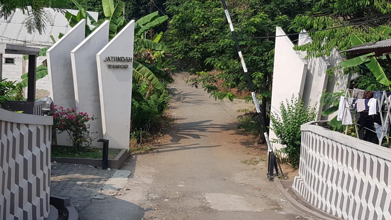 Permasalah soal jual beli kavling di Tanjungsari, Kabupaten Bogor.