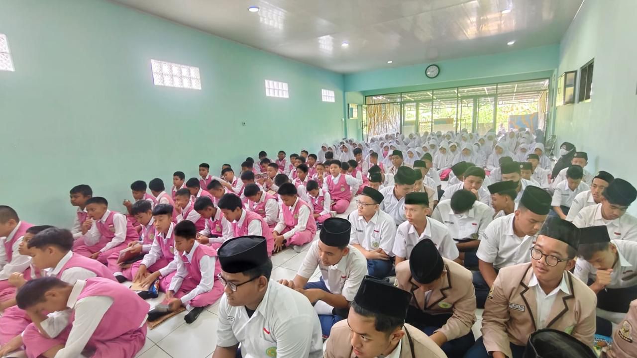 Yayasan Perguruan Birrul Waalidain kembali menghelat kegiatan Mastering English Programe (MEP).