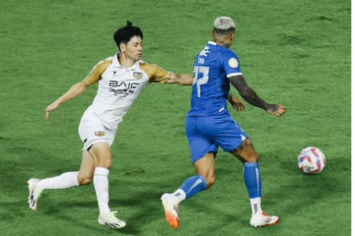 Persib vs Dewa United akan berhadapan pada pekan ke-19 Liga 1 2024/2025 di Stadion Gelora Bandung Lautan Api (GBLA), Jumat (17/1/2025) malam.