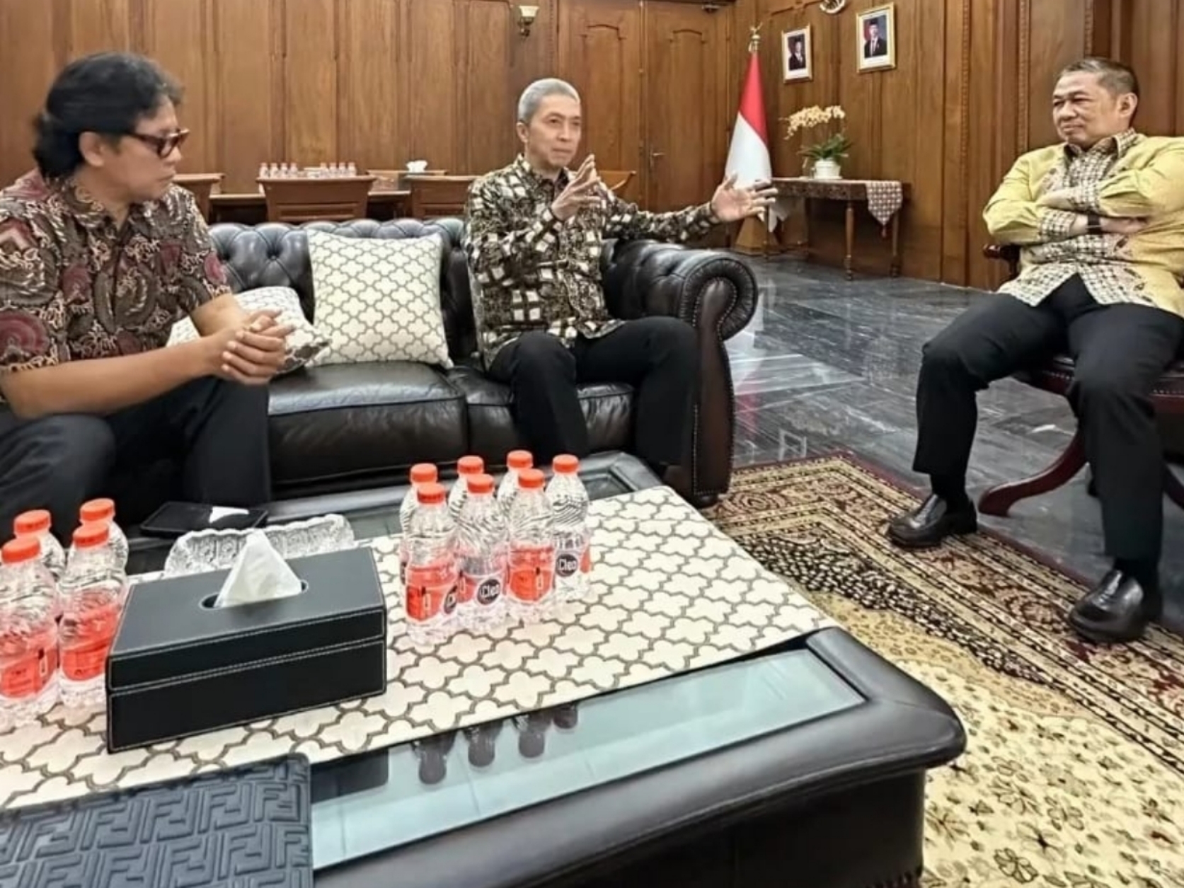 Walikota Bogor terpilih, Dedie A Rachim melakukan pertemuan dengan Wakil Menteri Luar Negeri, Anis Matta. (DPD Gelora Kota Bogor for Radar Bogor)