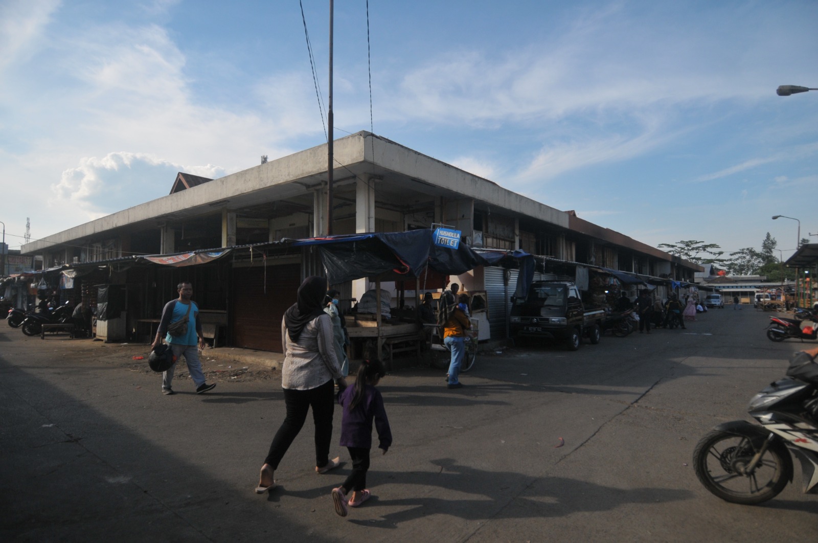 Pasar Leuwiliang Kabupaten Bogor.