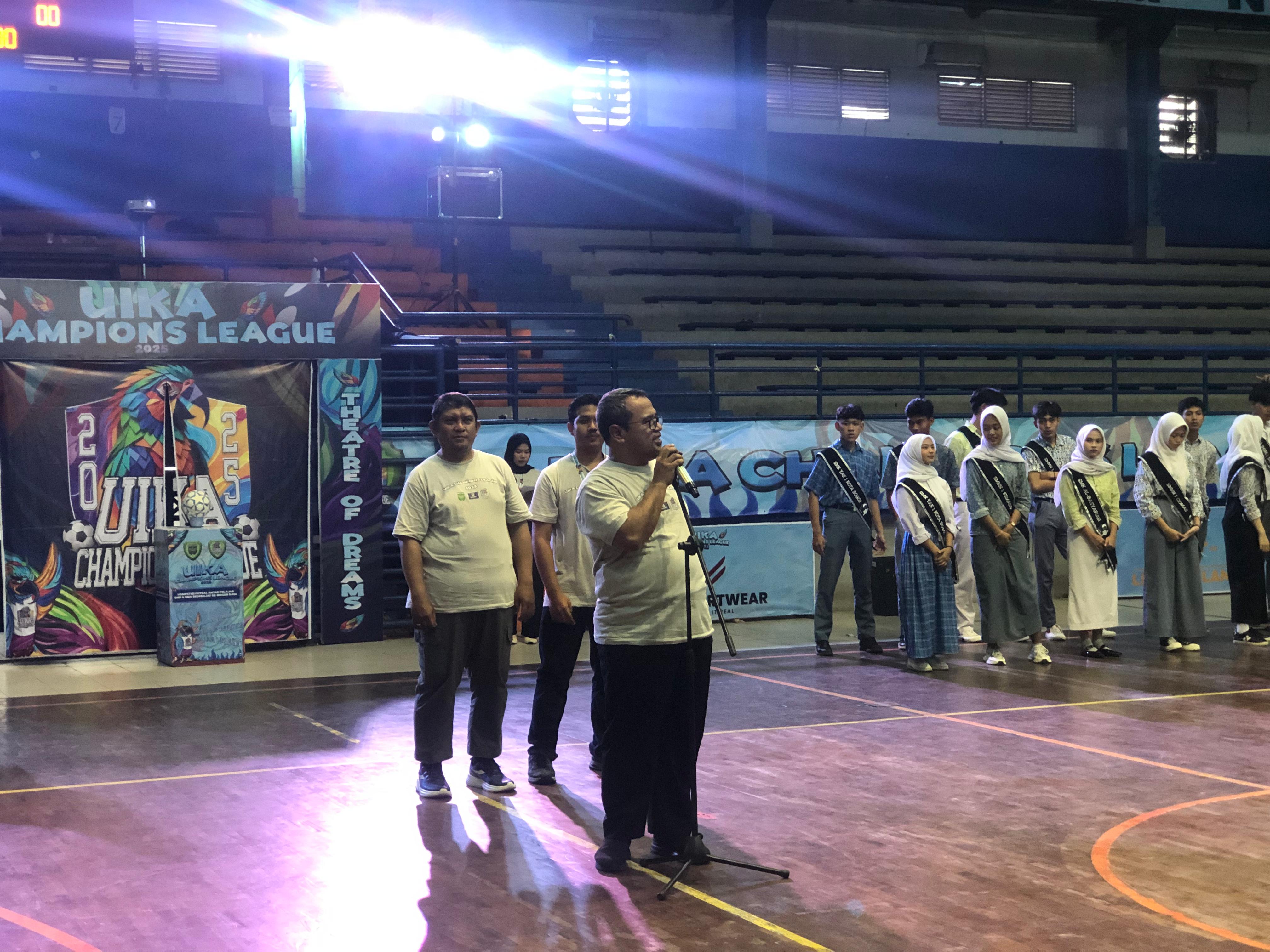 Rektor UIKA Bogor Prof Dr Endin Mujahidin saat memberikan sambutan di penutupan UIKA Champions League 2025