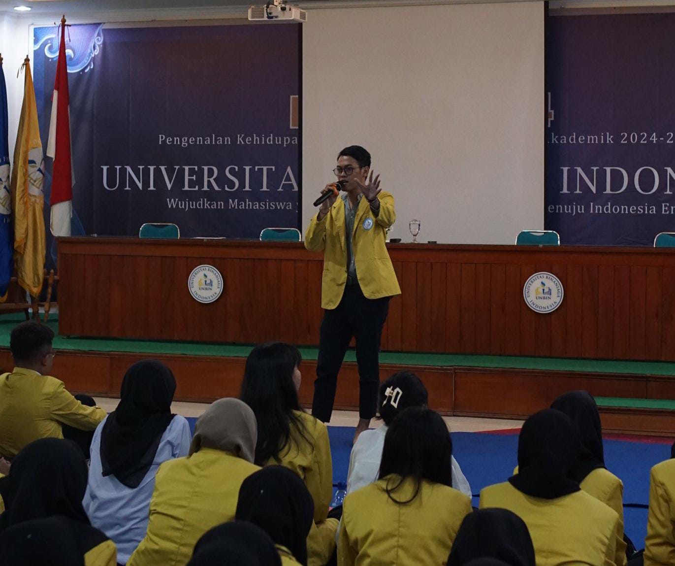 Presiden Mahasiswa Universitas Binaniaga (UNBIN) Bogor, Muhammad Azrin Nahusy.