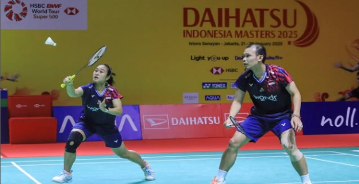 Pasangan ganda campuran Rinov Rivaldy - Lisa Ayu Kusumawati melaju ke babak semifinal Indonesia Masters 2025