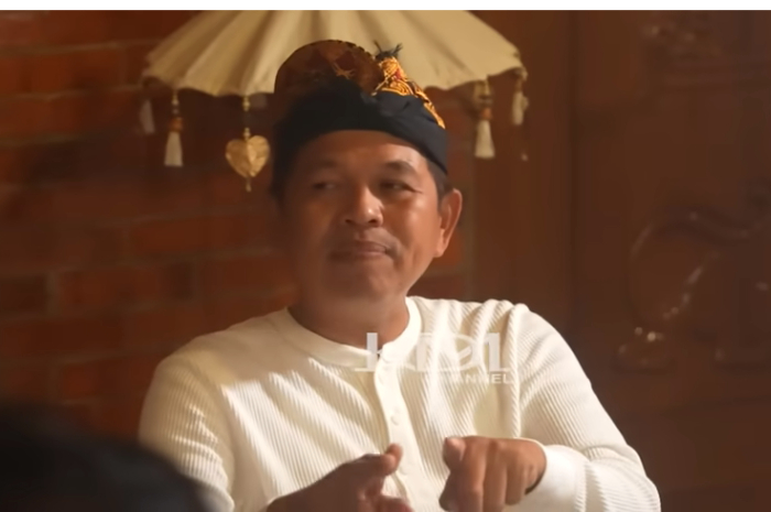 Gubernur Jabar Terpilih Dedi Mulyadi saat memimpin rapat bersama jajaran Pemerintah Provinsi Jawa Barat.