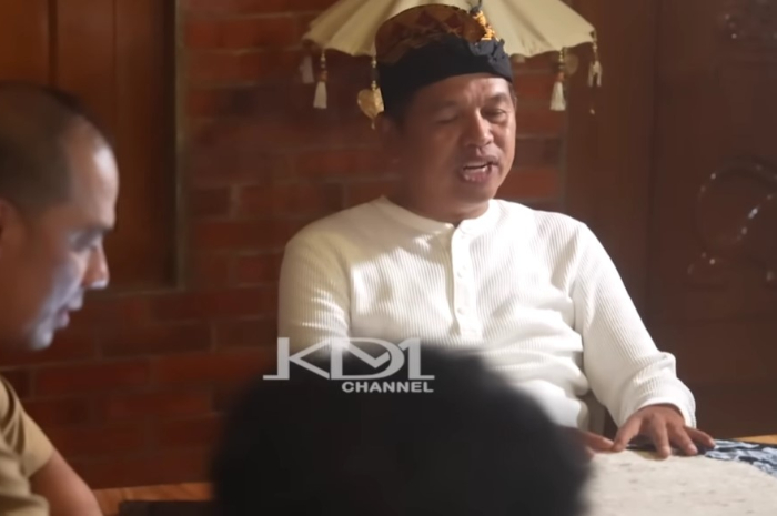 Gubernur Jabar terpilih, Dedi Mulyadi saat rapat koordinasi dengan pejabat Pemprob Jawa Barat.