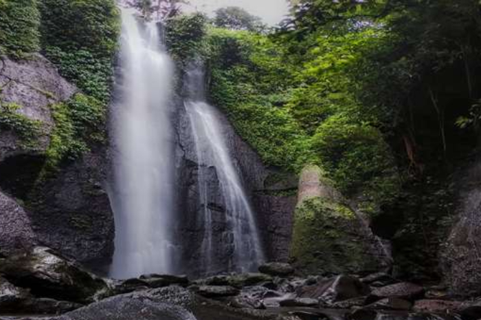 Pesona keindahan Curug Nangka di Tamansari, Kabupaten Bogor.