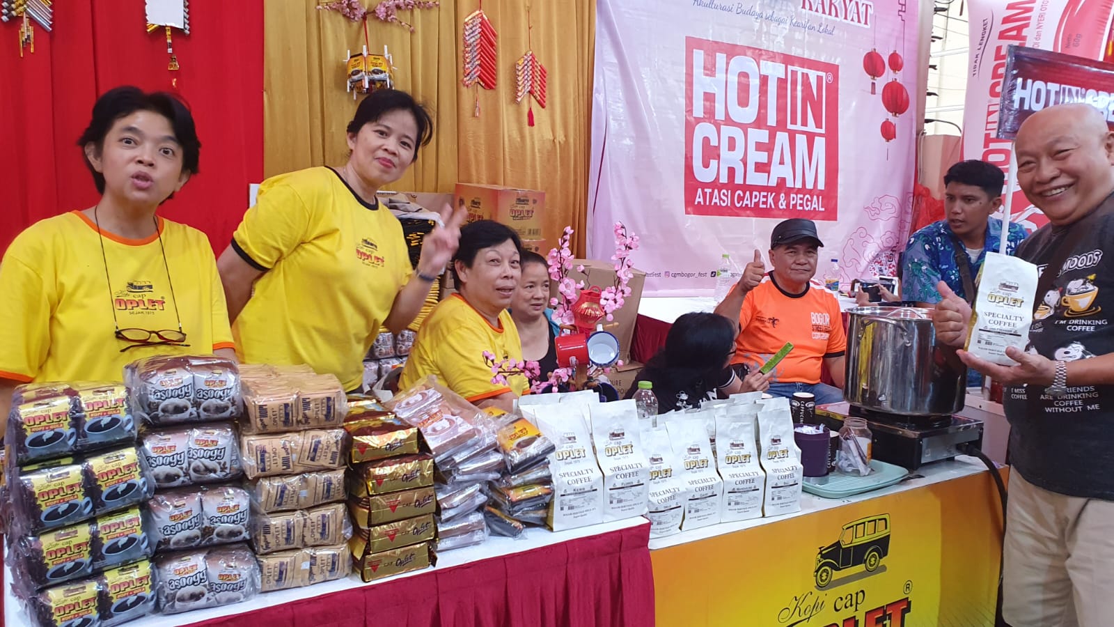 Stand Kopi Oplet di Bazar Rakyat Bogor Street Festival CGM 2025 Vihara Dhanagun.