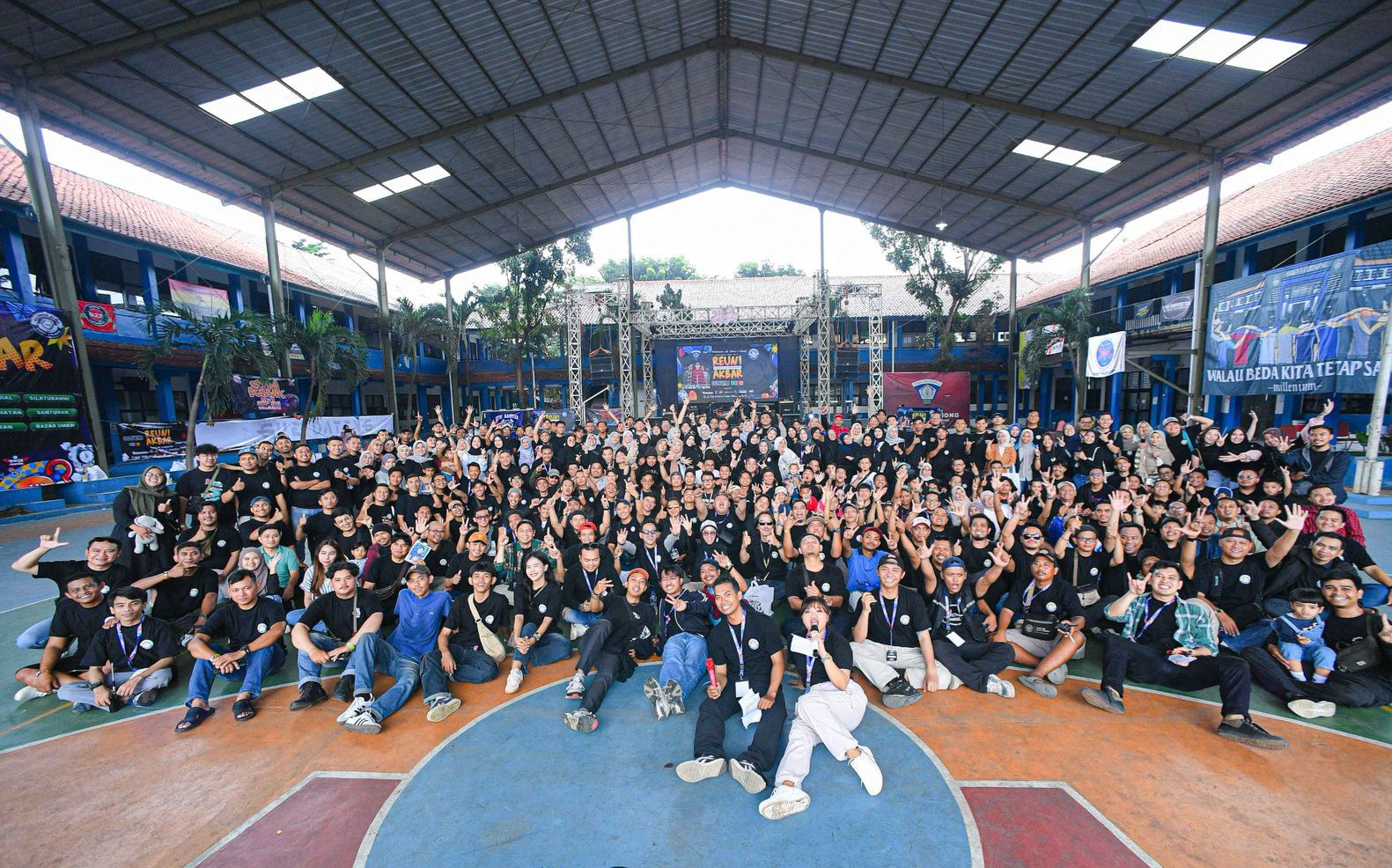 Keseruan reuni akbar ikatan alumni SMKN 1 Cibinong