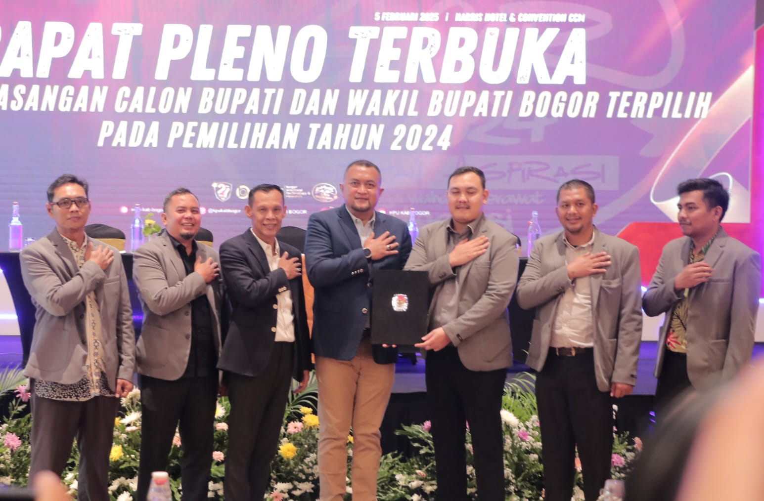 KPU Kabupaten Bogor tetapkan Rudy Susmanto sebagai Bupati Bogor dan Ade Jaro sebagai wakilnya, Rabu (5/2/2025).