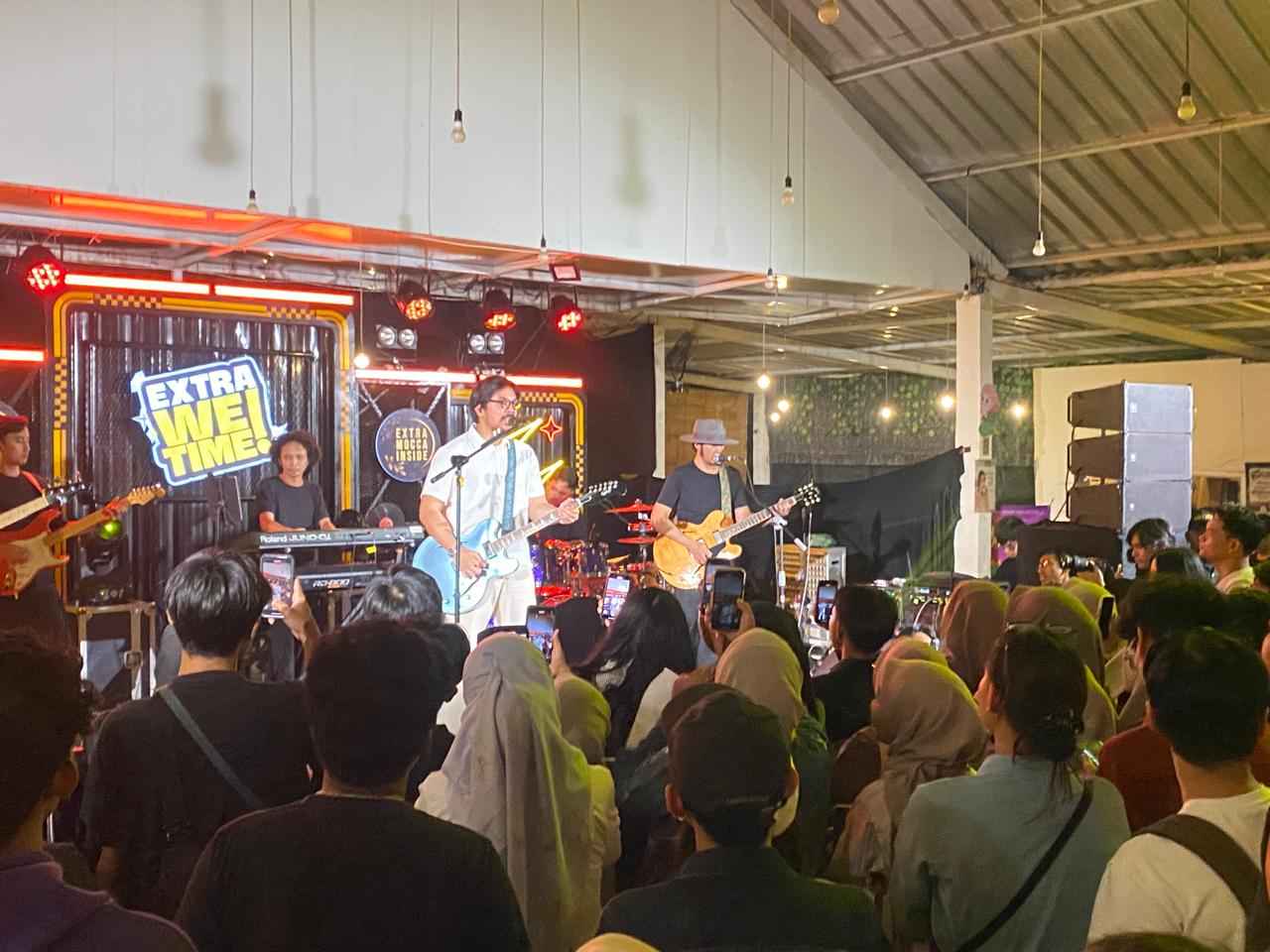 Event Extra We Time menjadi wadah ekspresi kegalauan kaula muda di Cibinong, Kabupaten Bogor.