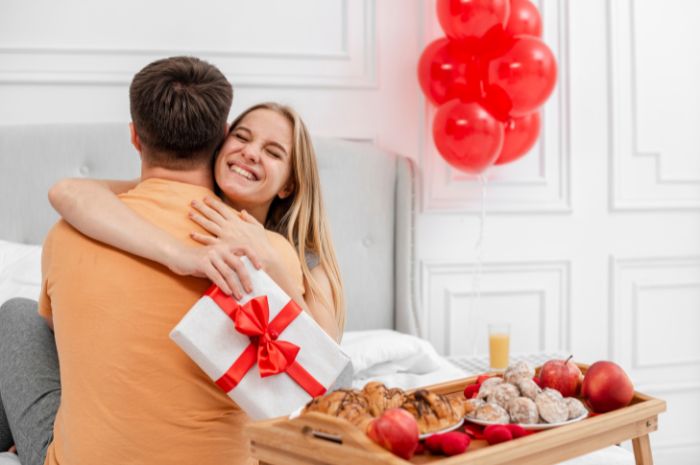 Cek rekomendasi hadiah Valentine yang unik dan murah tapi tetap berkesan romantis berikut ini.