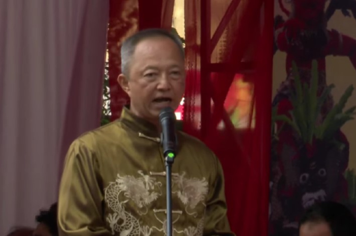 Ketua Pelaksana Bogor Street Festival Cap Go Meh 2025, Arifin Himawan saat pembukaan acara.