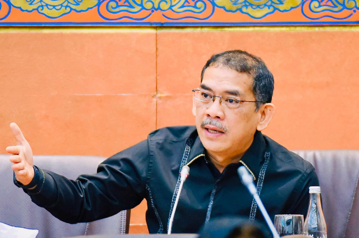 Anggota Komisi VI DPR RI dari Fraksi Partai NasDem, Asep Wahyuwijaya saat memberikan paparan.