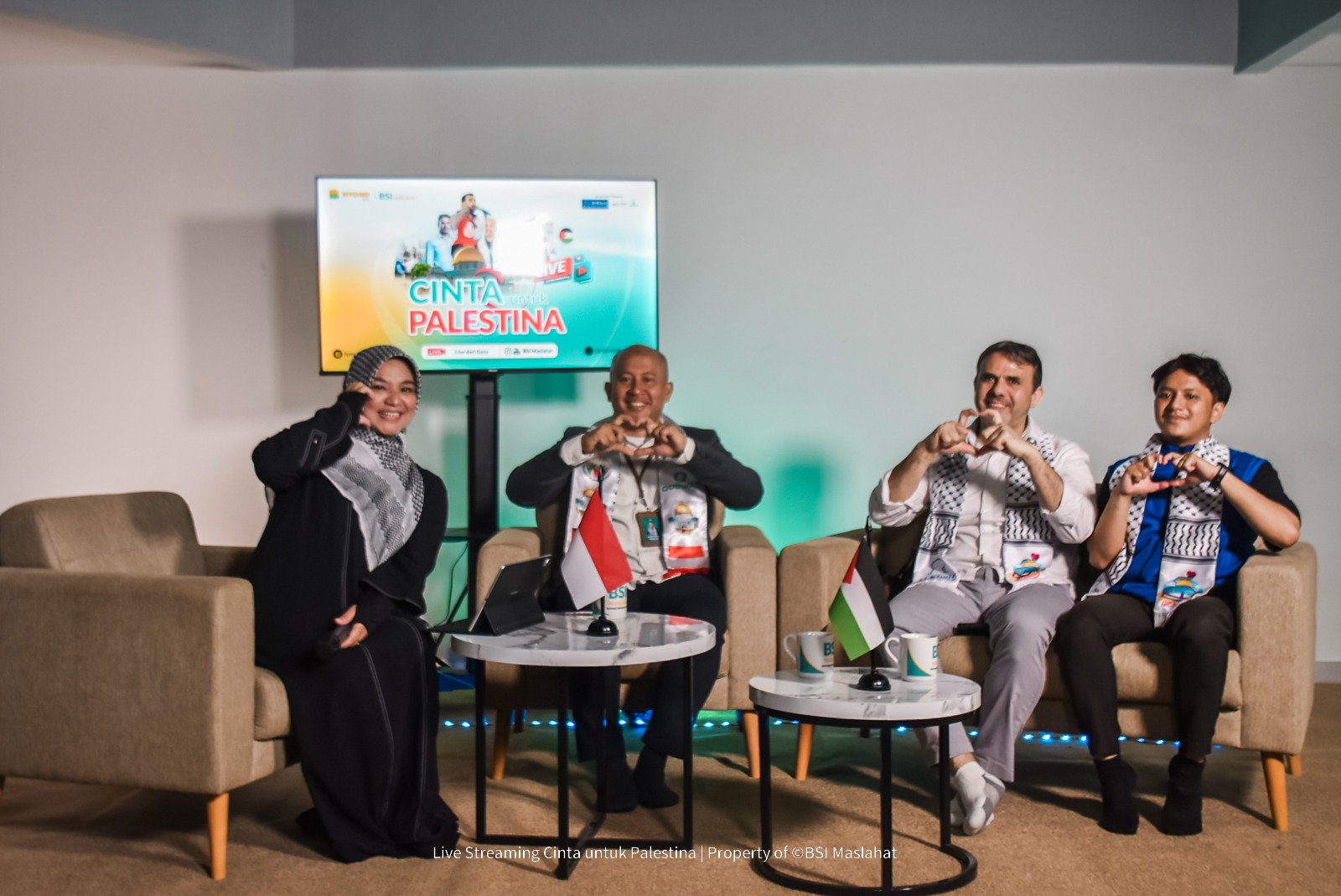 BSI Maslahat mengadakan Talk Show dan Live Show "Cinta untuk Palestina" di Aula Kantor Pusat BSI Maslahat Sabtu (14/2/2025).
