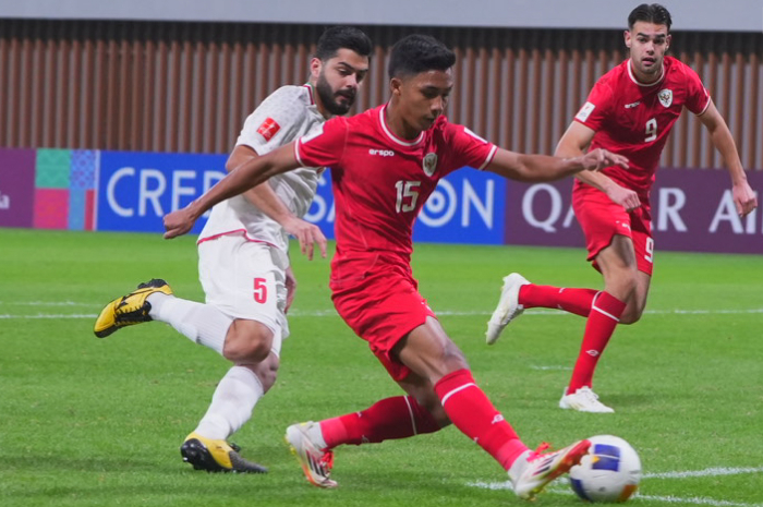 Laga Timnas Indonesia U-20 saat menghadapi Iran di Shenzhen Youth Football Training Base Centre pada Kamis (13/2/2025) malam WIB.